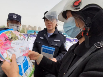  普法宣傳在行動